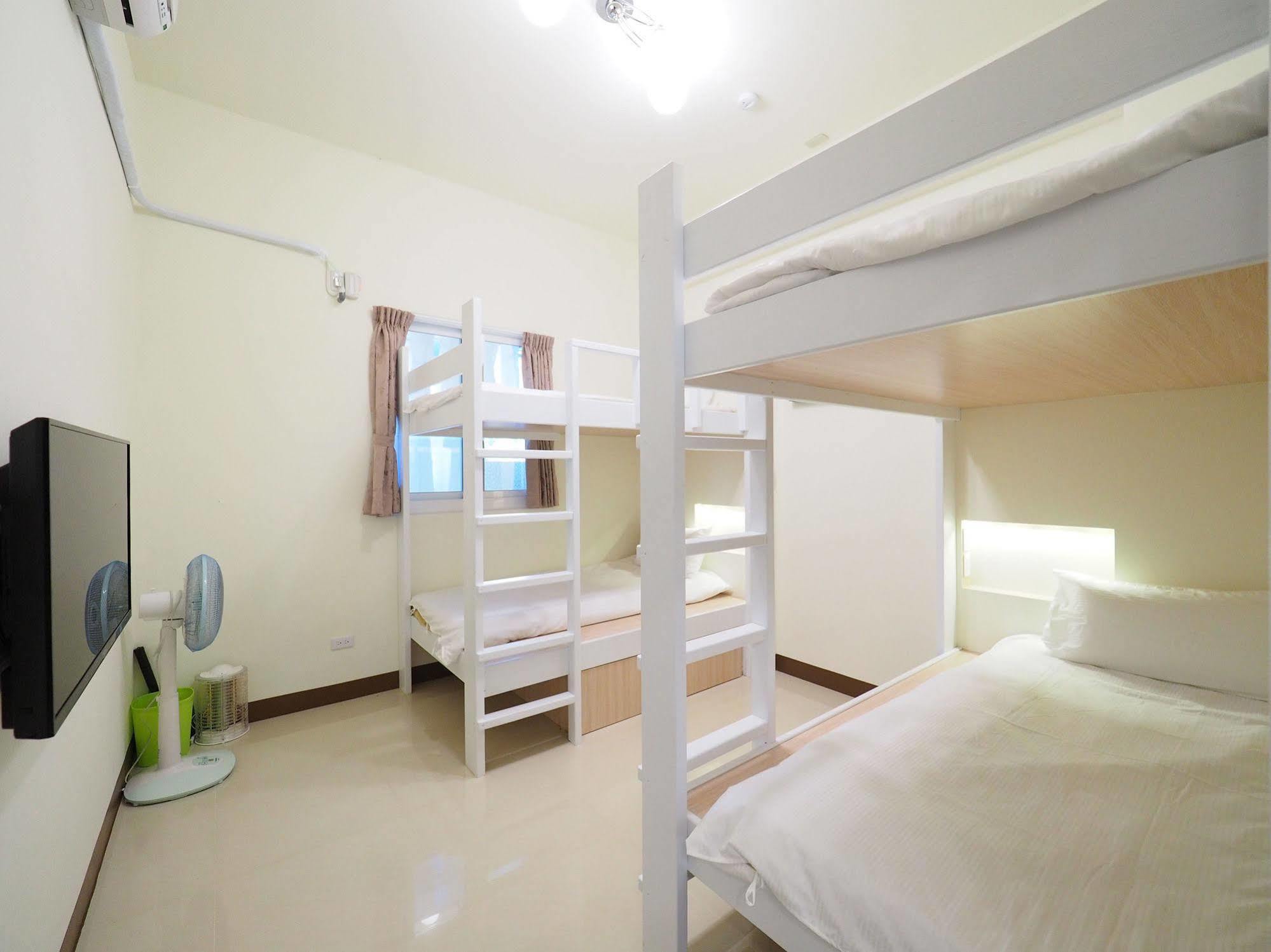 Love And Peace B&B Taitung Bagian luar foto