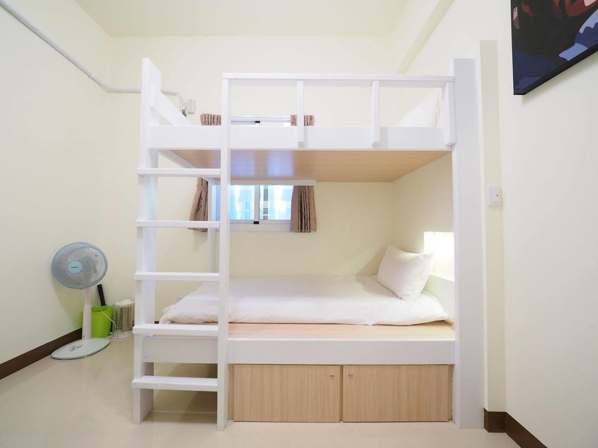 Love And Peace B&B Taitung Bagian luar foto